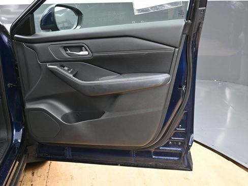 Used 2024 Nissan Rogue SL w/ SL Premium Package image 37