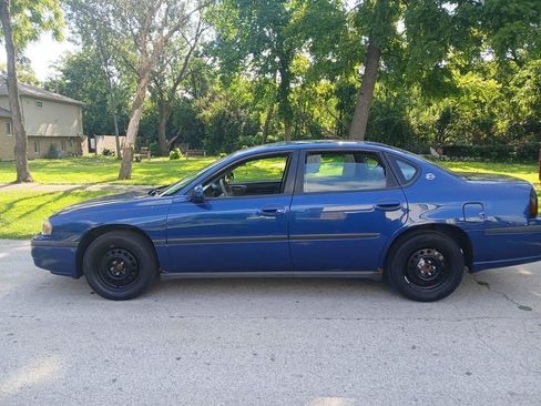 Used 2004 Chevrolet Impala FWD image 2