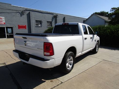 Used 2019 RAM 1500 Express AWD/4WD image 6