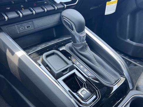 New 2026 GMC Canyon Elevation w/ Convenience Package RWD image 21