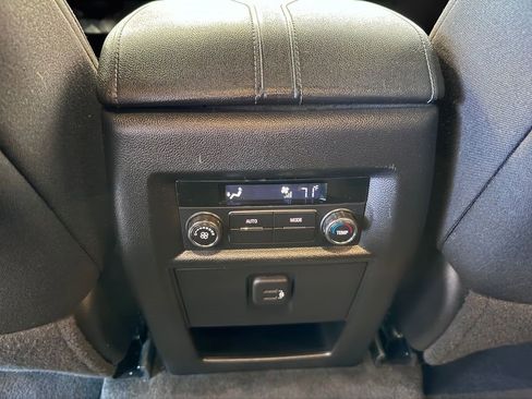 Certified 2023 Chevrolet Traverse LT AWD/4WD image 16
