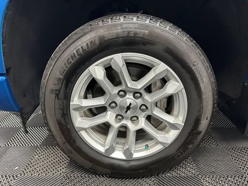 Used 2022 Chevrolet Silverado 1500 RST AWD/4WD image 35