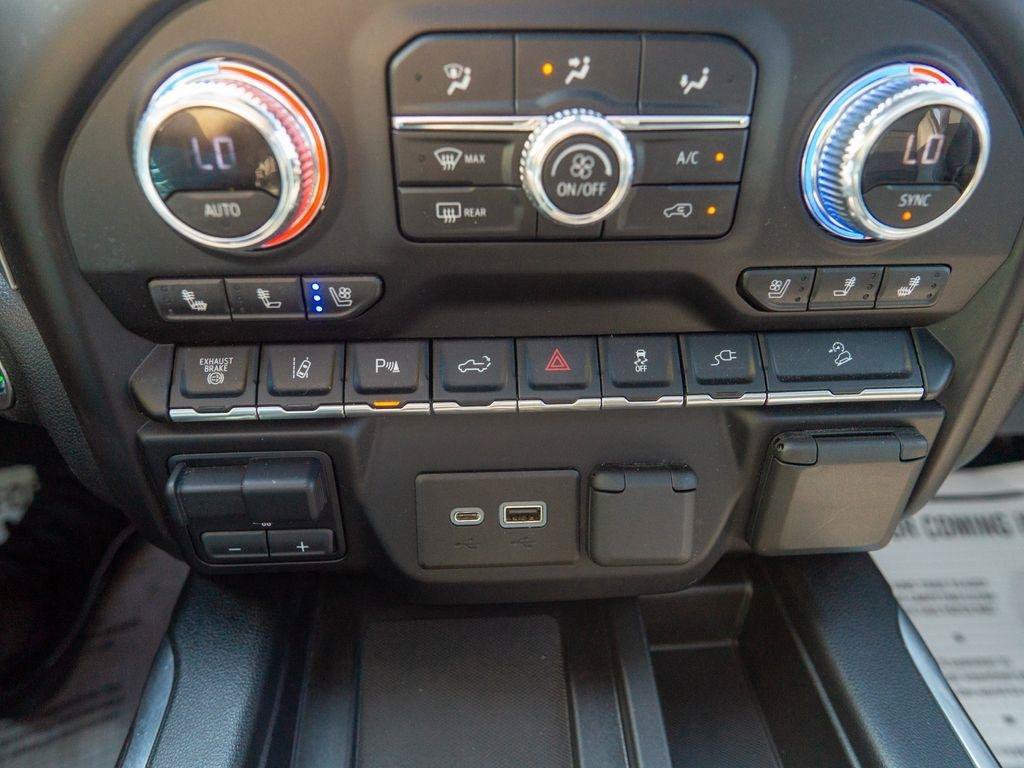 Used 2020 GMC Sierra 2500 Denali w/ Denali Ultimate Package AWD/4WD image 31