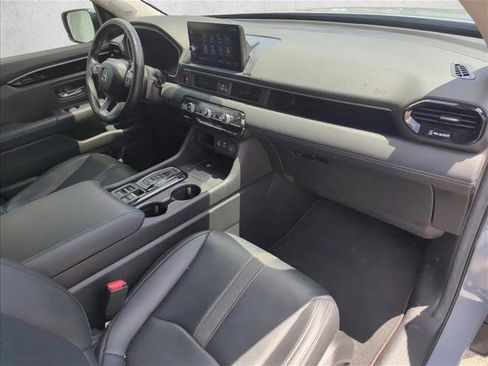 Used 2025 Honda Pilot Touring image 22