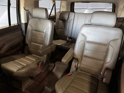 Used 2019 GMC Yukon XL Denali w/ Denali Ultimate Package AWD/4WD image 14