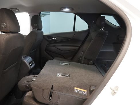 Used 2018 Chevrolet Equinox LT FWD image 27