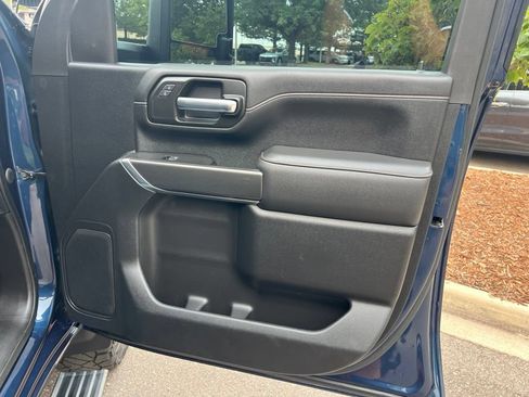 Used 2021 GMC Sierra 2500 AT4 w/ AT4 Premium Plus Package AWD/4WD image 28