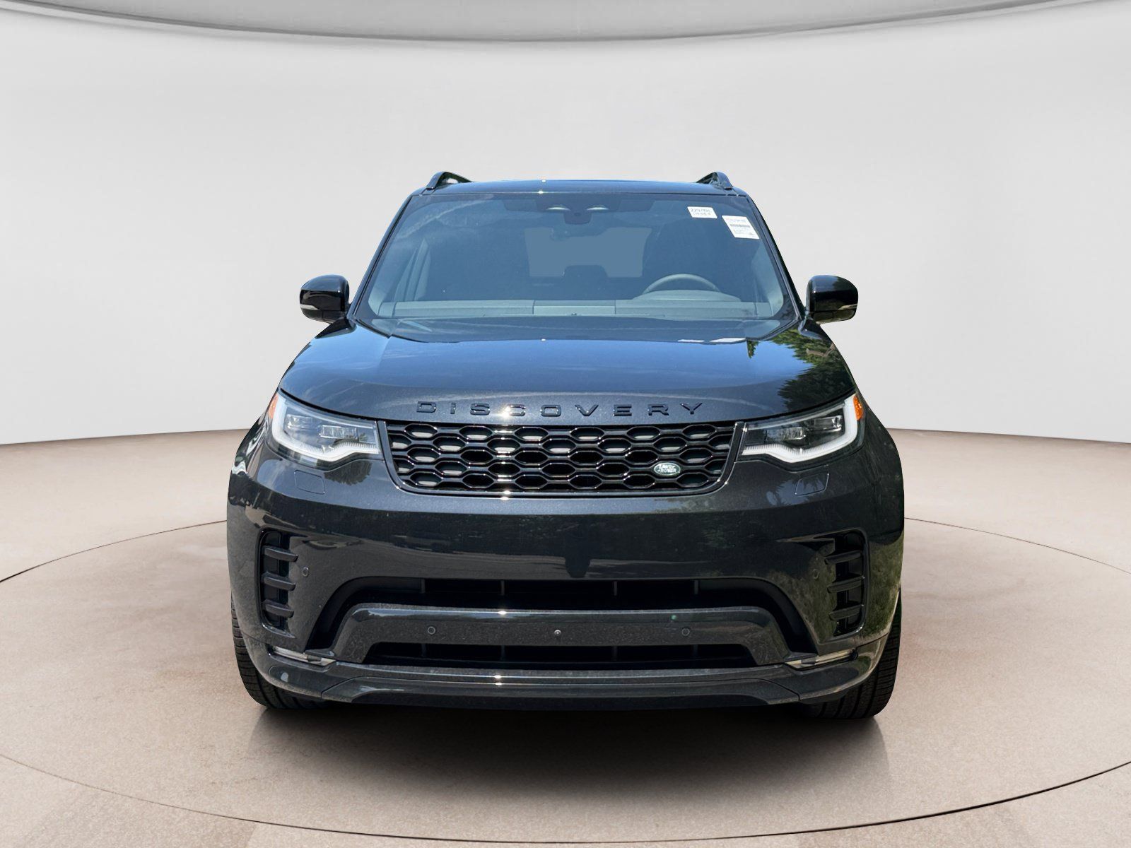 New 2026 Land Rover Discovery Dynamic SE AWD/4WD image 8