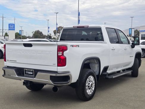 Used 2025 Chevrolet Silverado 2500 LT w/ Convenience Package AWD/4WD image 7