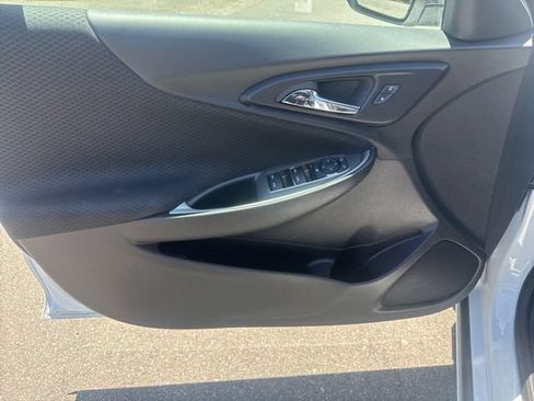 Used 2024 Chevrolet Malibu LT FWD image 11