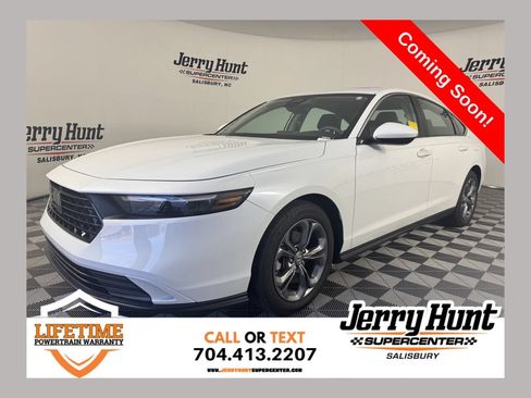 Used 2024 Honda Accord EX image 1