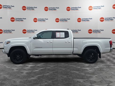 Used 2022 Toyota Tacoma SR5 image 4