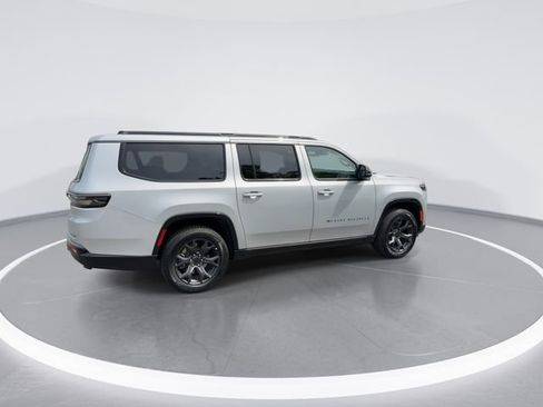New 2026 Jeep Grand Wagoneer L Limited AWD/4WD image 8