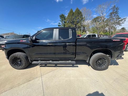Used 2019 Chevrolet Silverado 1500 Custom Trail Boss image 3