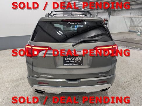 Used 2018 GMC Acadia Denali w/ Technology Package AWD/4WD image 4