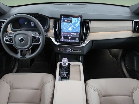 New 2026 Volvo XC90 B5 Core AWD/4WD image 19