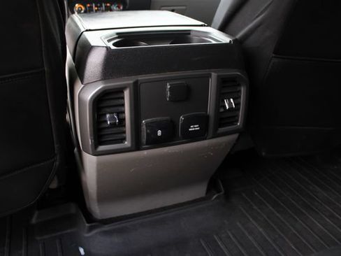 Used 2017 Ford F250 XLT w/ XLT Premium Package AWD/4WD image 23