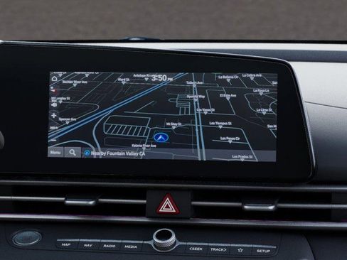 New 2025 Hyundai Elantra SEL image 13