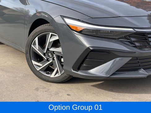 Certified 2024 Hyundai Elantra Limited image 2