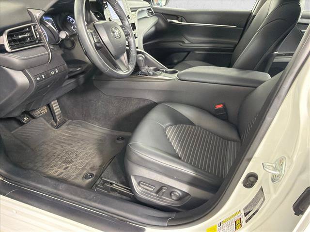 Used 2023 Toyota Camry SE FWD image 9