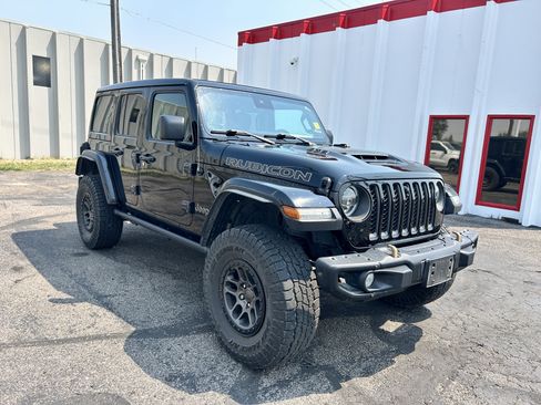 Used 2021 Jeep Wrangler Unlimited Rubicon w/ Xtreme Recon 35" Tire Package AWD/4WD image 7