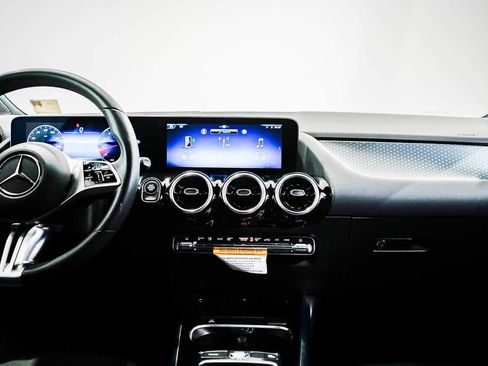 Certified 2026 Mercedes-Benz GLA 250 image 12