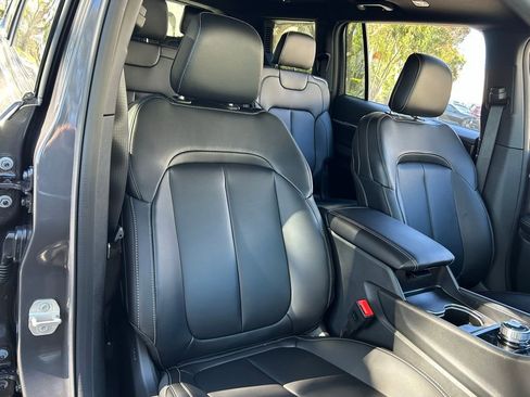 New 2025 Jeep Grand Cherokee L Limited w/ Black Appearance Package image 31