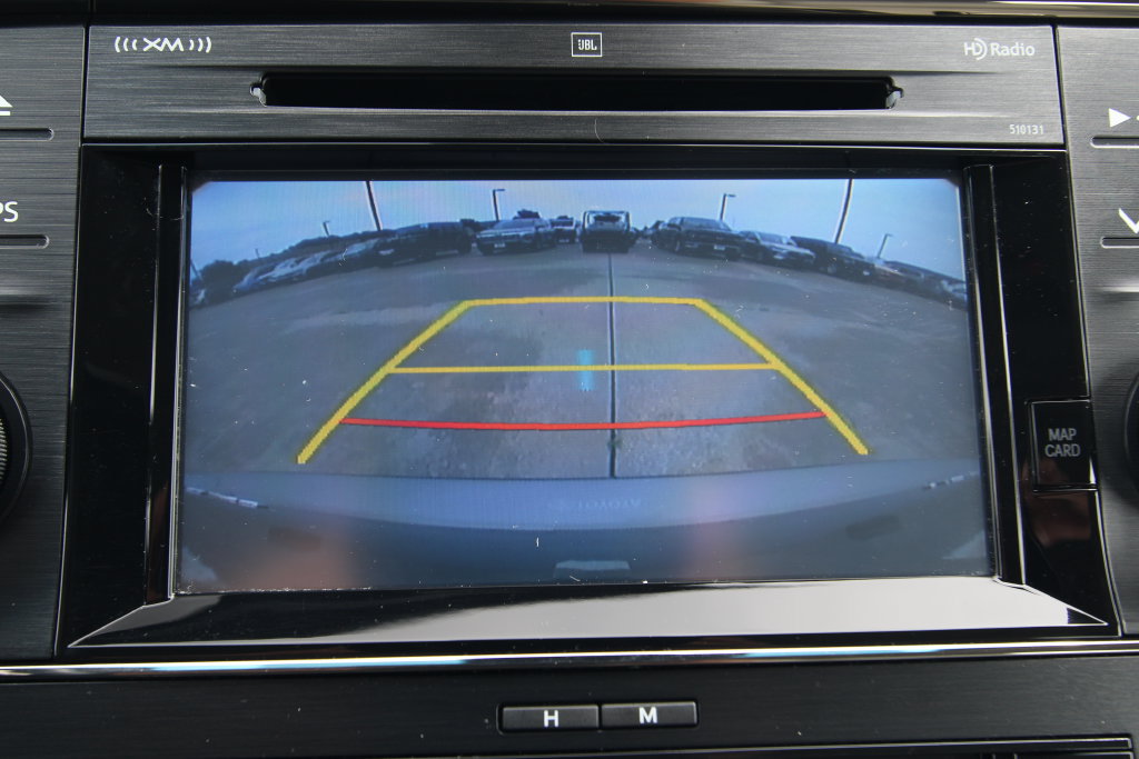 Used 2018 Toyota Avalon Limited w/ All Weather Liner Package FWD image 13