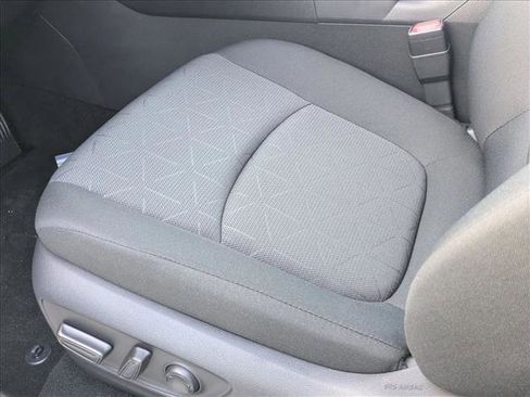 New 2025 Toyota RAV4 XLE image 4