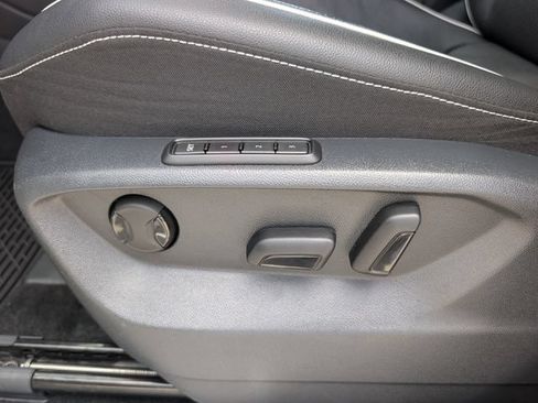 Used 2024 Volkswagen Tiguan SEL R-Line AWD/4WD image 18