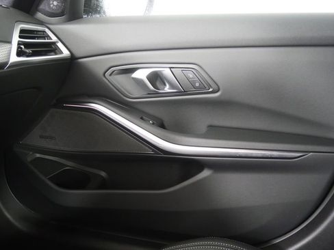 New 2026 BMW 330i Sedan w/ M Sport Package image 23