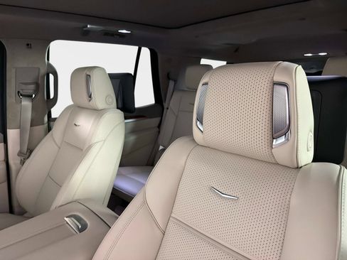 Used 2026 Cadillac Escalade Platinum Sport AWD/4WD image 41