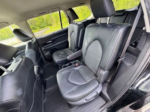 Used 2024 Toyota Grand Highlander AWD Hybrid image 15