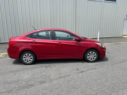 Used 2016 Hyundai Accent SE FWD image 5