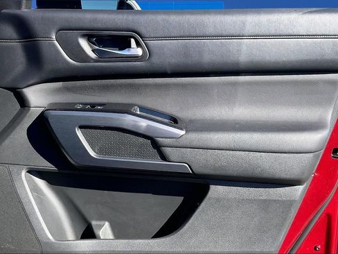 Used 2023 Nissan Pathfinder SL w/ SL Premium Package image 29