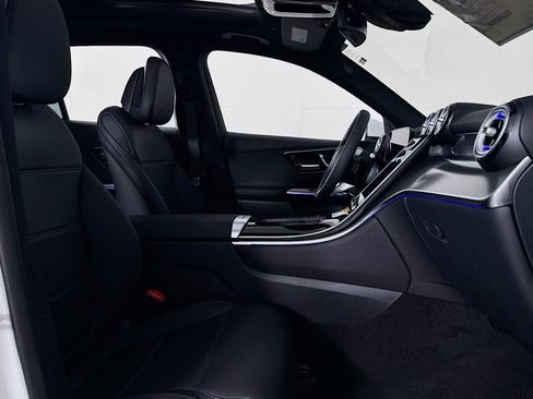 New 2026 Mercedes-Benz GLC 300 image 6