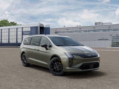 New 2027 Chrysler Pacifica Limited FWD image 5