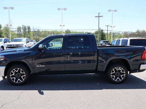 Used 2025 RAM 1500 Laramie AWD/4WD image 33