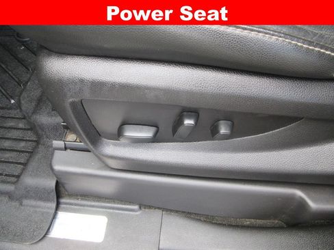 Used 2018 Chevrolet Suburban LT AWD/4WD image 31