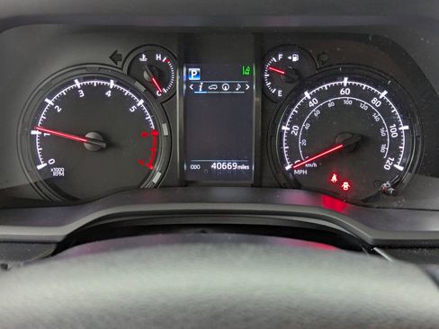Used 2024 Toyota 4Runner SR5 Premium image 20