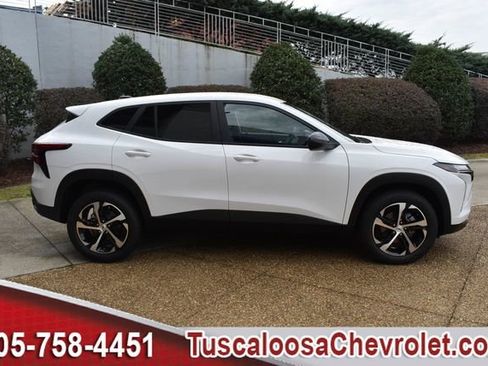 New 2026 Chevrolet Trax RS w/ Driver Confidence Package image 11