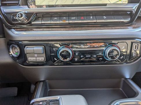 New 2026 GMC Sierra 1500 Elevation w/ X31 Off-Road Package AWD/4WD image 21