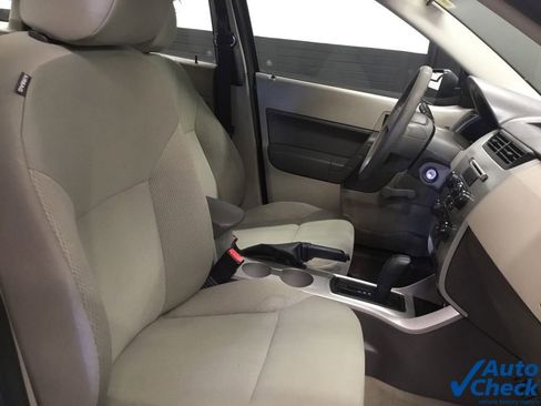Used 2010 Ford Focus S image 33