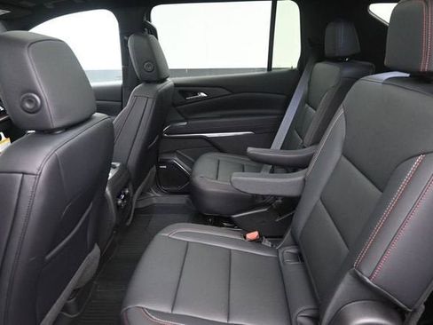 New 2026 Chevrolet Traverse Z71 w/ Enhanced Driving Package AWD/4WD image 18