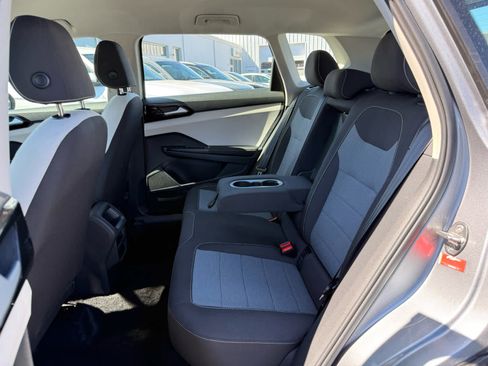Certified 2025 Volkswagen Taos S AWD/4WD image 16