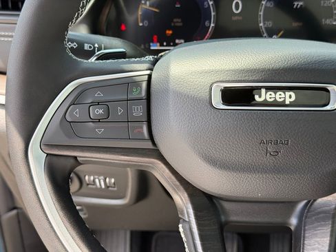New 2026 Jeep Grand Cherokee L Limited w/ Trailer Tow Package AWD/4WD image 14