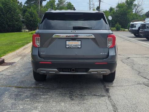 Used 2023 Ford Explorer XLT w/ Equipment Group 202A AWD/4WD image 10