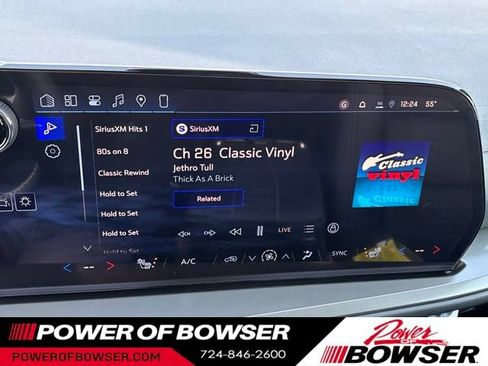 New 2026 Chevrolet Traverse LT w/ Driver Confidence Package AWD/4WD image 9