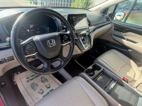Used 2023 Honda Odyssey Elite image 12