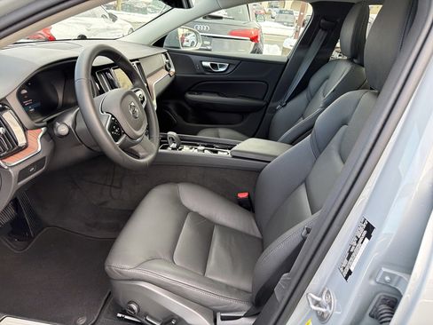 Certified 2025 Volvo V60 B5 Cross Country Plus image 6
